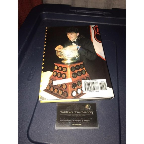 Jaromir Jagr Penguins Signed Book w/ COA - Picture 3 of 4